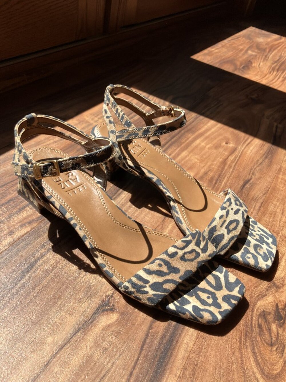 Naturalizer Hana in Leopard Suede size 7M